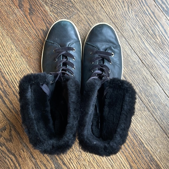 Ugg Sneakers - Picture 5 of 9